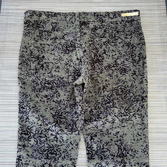 🎯NWOT Pilcro And The Letterpress Corduroy Pants Green Size 26P - Picture 7 of 10